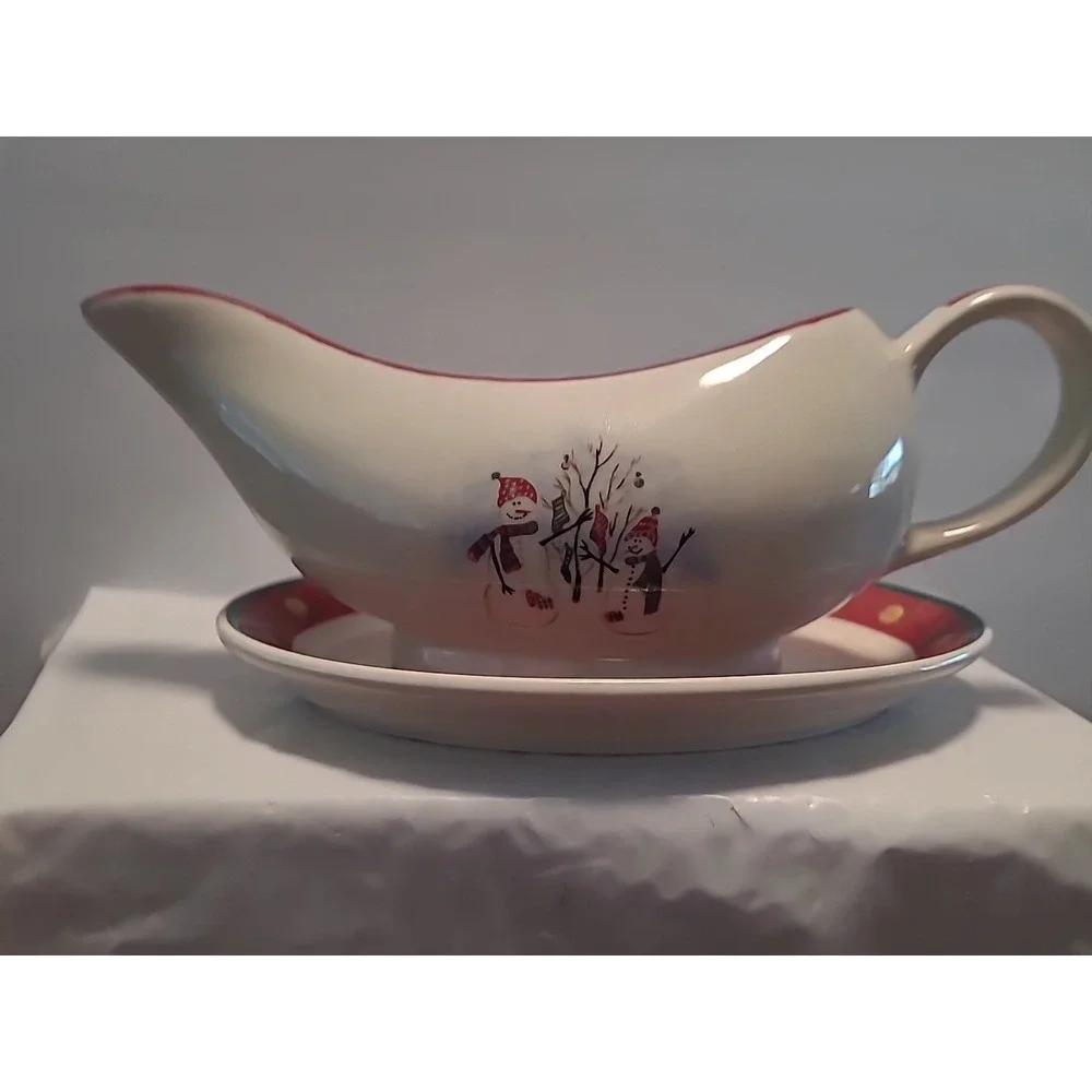 Vintage Royal Seasons Snowmen Stoneware Pattern GRAVY BOAT & PLATE Set‎
